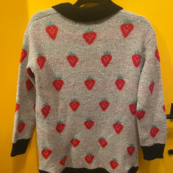 Strawberry Patterned Sweater - Picture 6 of 8